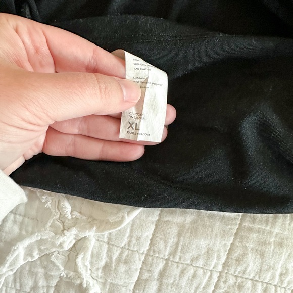 Over Back Fabletics Tanktop - Picture 3 of 3